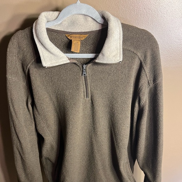 St John’s Bay Fleece Pullover - Picture 2 of 3
